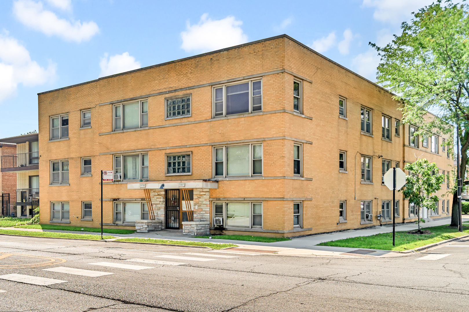2857 W 71st Street