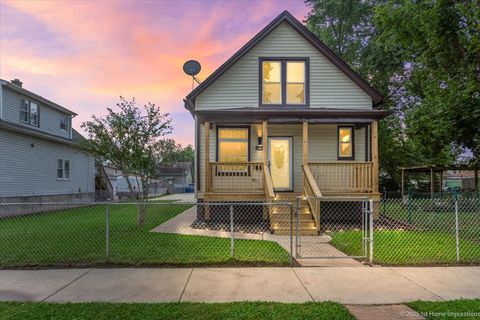 Tiny photo for 2745 Desplaines Street, Blue Island, IL 60406 (MLS # 12481909)