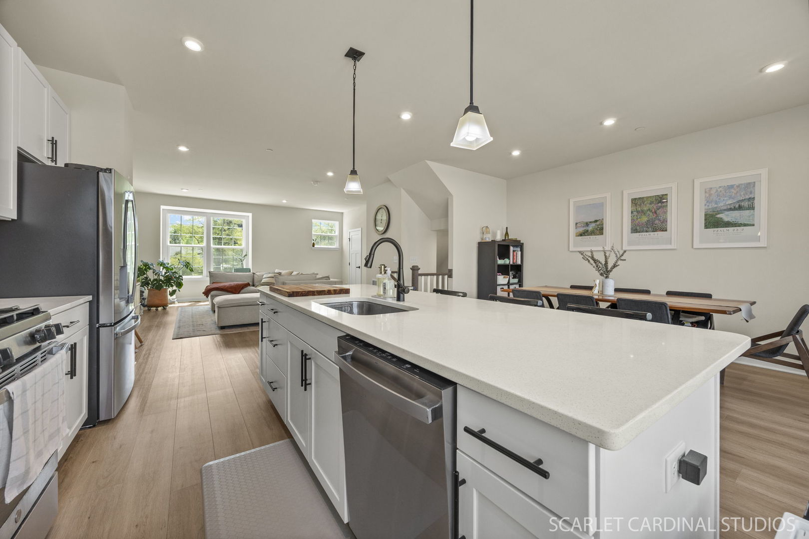 165 Canterbury Way