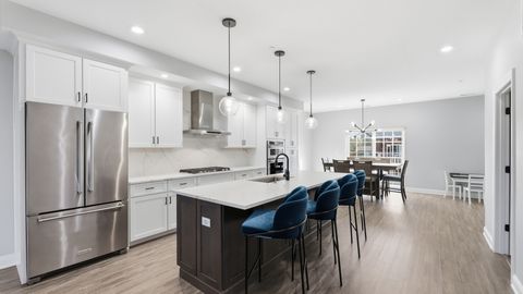 Tiny photo for 416 N CASS Avenue #6, Westmont, IL 60559 (MLS # 12502917)