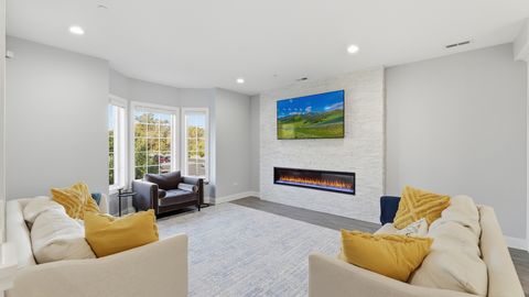 Tiny photo for 416 N CASS Avenue #6, Westmont, IL 60559 (MLS # 12502917)