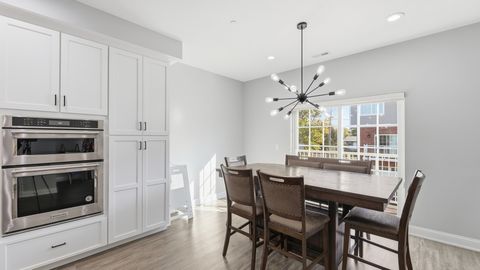 Tiny photo for 416 N CASS Avenue #6, Westmont, IL 60559 (MLS # 12502917)