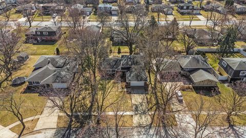 Tiny photo for 18W089 Claremont Drive, Darien, IL 60561 (MLS # 12578197)