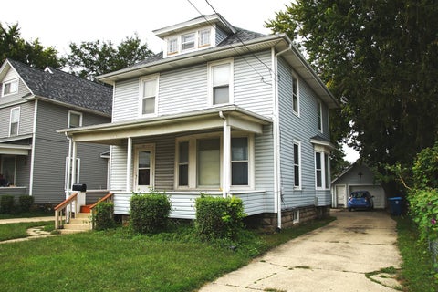 Photo of 347 S Lake Street, Aurora, IL 60506 (MLS # 12767658)