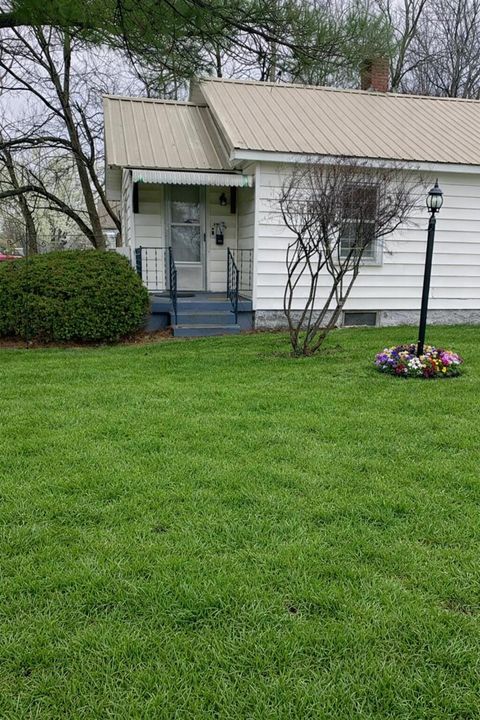 Photo of 1018 S 25th Street, Mt Vernon, IL 62864 (MLS # 12598355)