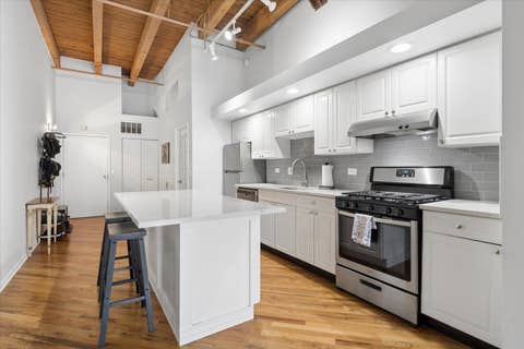 Tiny photo for Chicago, IL 60661 (MLS # 12713630)