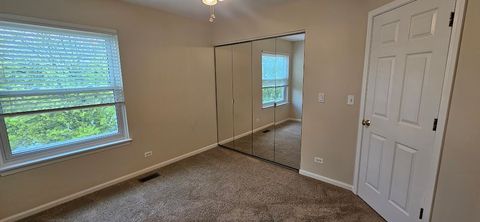 Tiny photo for 450 Rosewood Crossing, Lindenhurst, IL 60046 (MLS # 12640641)