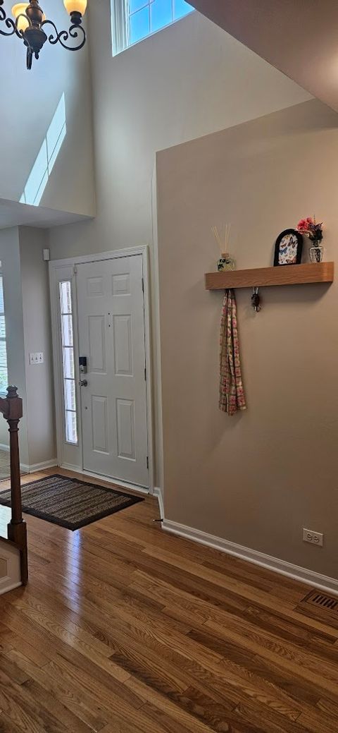 Tiny photo for 450 Rosewood Crossing, Lindenhurst, IL 60046 (MLS # 12640641)