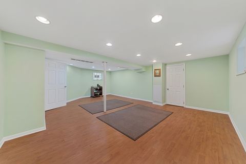 Tiny photo for 5806 W Wilson Avenue, Chicago, IL 60630 (MLS # 12602166)