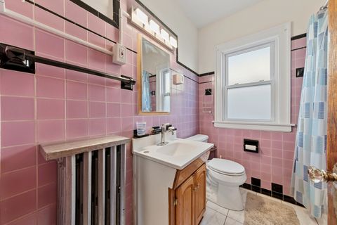 Tiny photo for 5806 W Wilson Avenue, Chicago, IL 60630 (MLS # 12602166)
