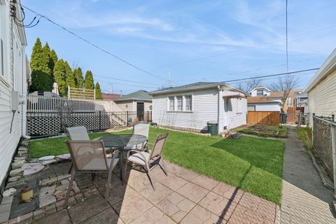 Tiny photo for 5806 W Wilson Avenue, Chicago, IL 60630 (MLS # 12602166)