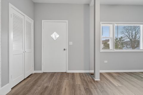 Tiny photo for 12944 S Commercial Avenue, Chicago, IL 60633 (MLS # 12545097)