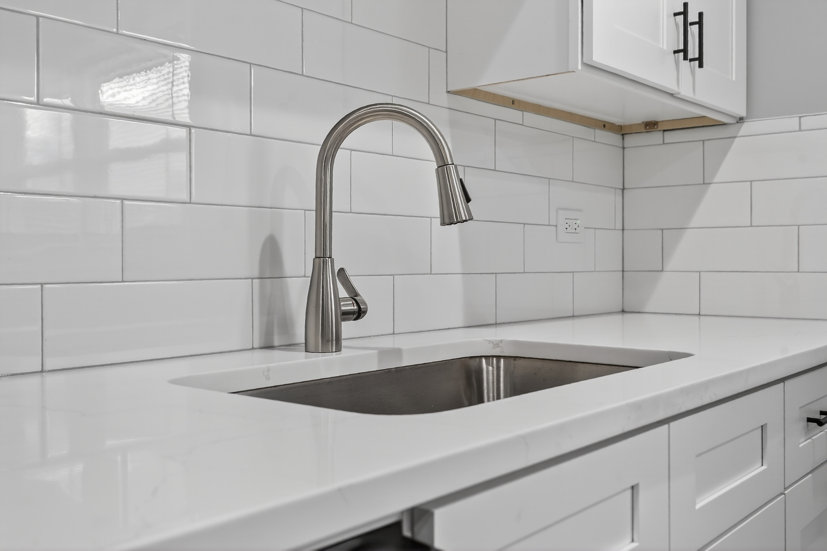 12944 S Commercial Avenue