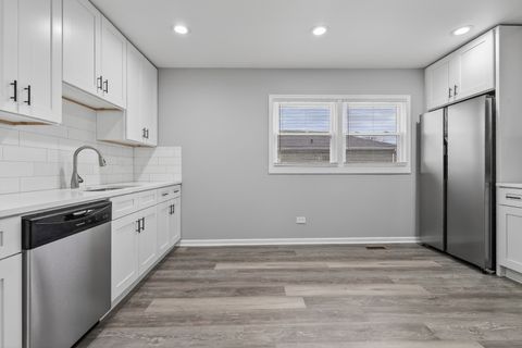 Tiny photo for 12944 S Commercial Avenue, Chicago, IL 60633 (MLS # 12545097)