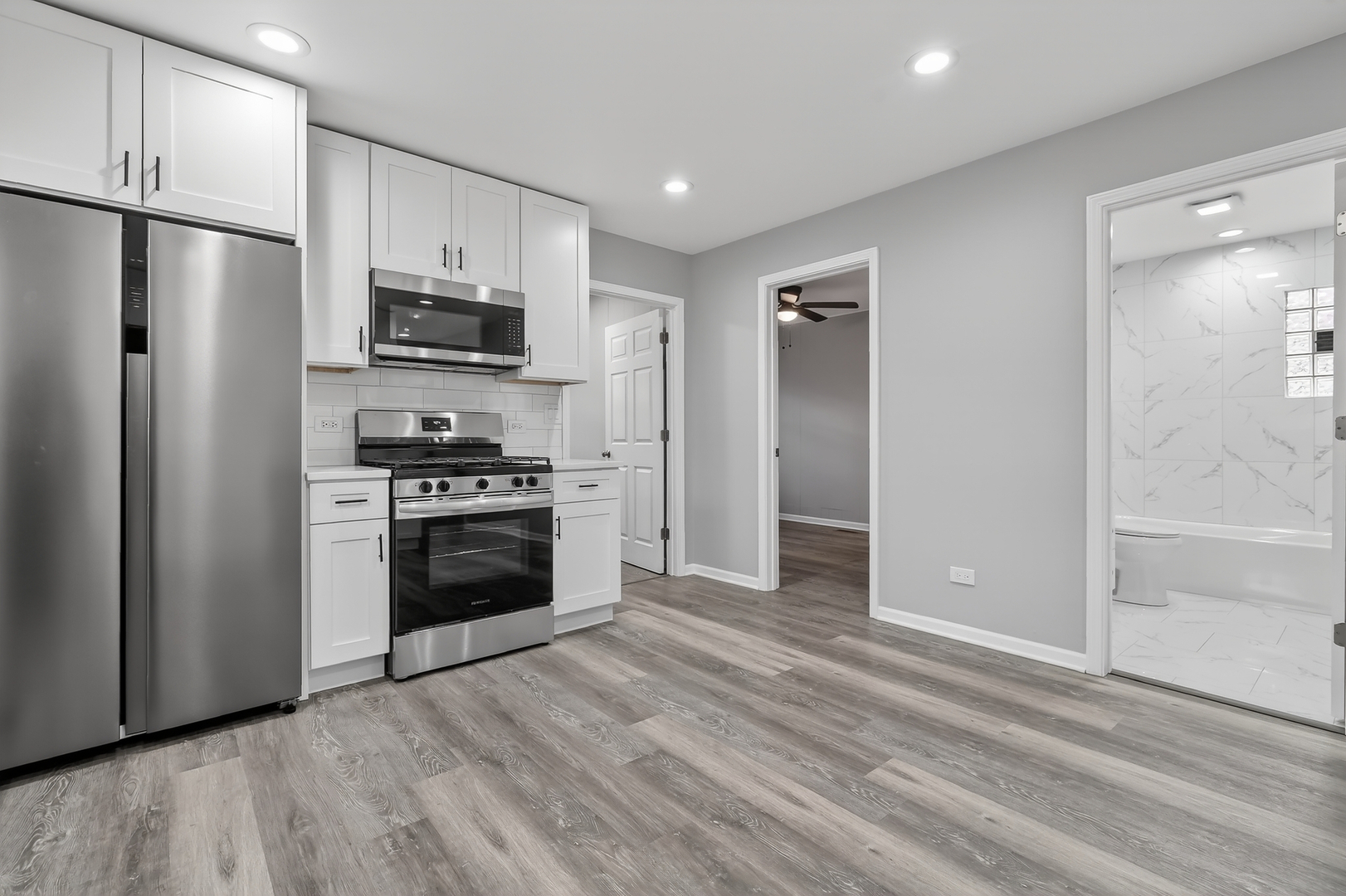 12944 S Commercial Avenue