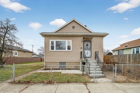 Photo of 12944 S Commercial Avenue, Chicago, IL 60633 (MLS # 12545097)
