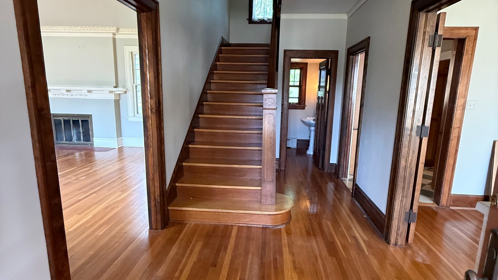 427 W Franklin Street
