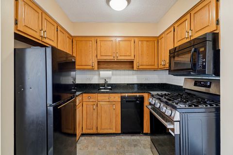 Tiny photo for 7234 W North Avenue #1408, Elmwood Park, IL 60707 (MLS # 12601005)