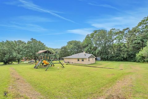 Tiny photo for 17348 Bluff Road, Lemont, IL 60439 (MLS # 12438092)