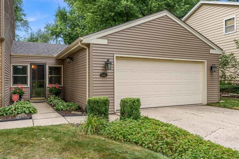 3342 Montlake Drive
