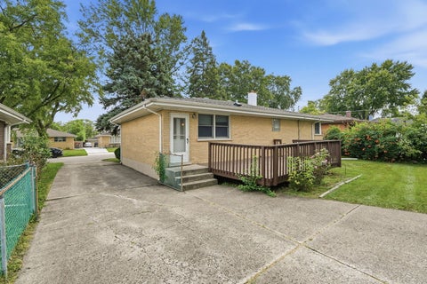 Tiny photo for 730 W Beach Drive, Addison, IL 60101 (MLS # 12726605)