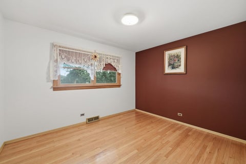 Tiny photo for 730 W Beach Drive, Addison, IL 60101 (MLS # 12726605)
