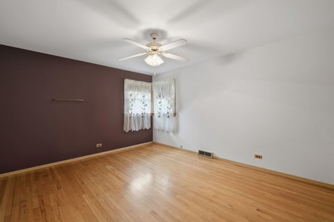 Tiny photo for 730 W Beach Drive, Addison, IL 60101 (MLS # 12726605)