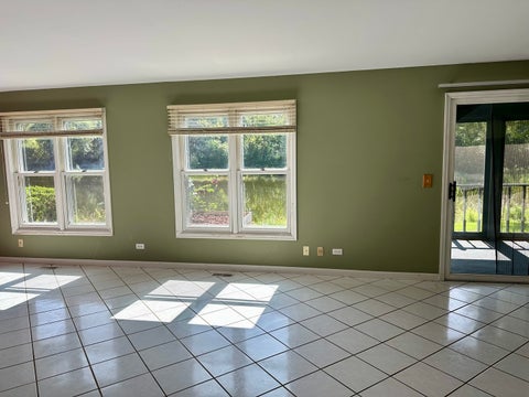 Tiny photo for 935 Victoria Drive #935, Woodstock, IL 60098 (MLS # 12739336)