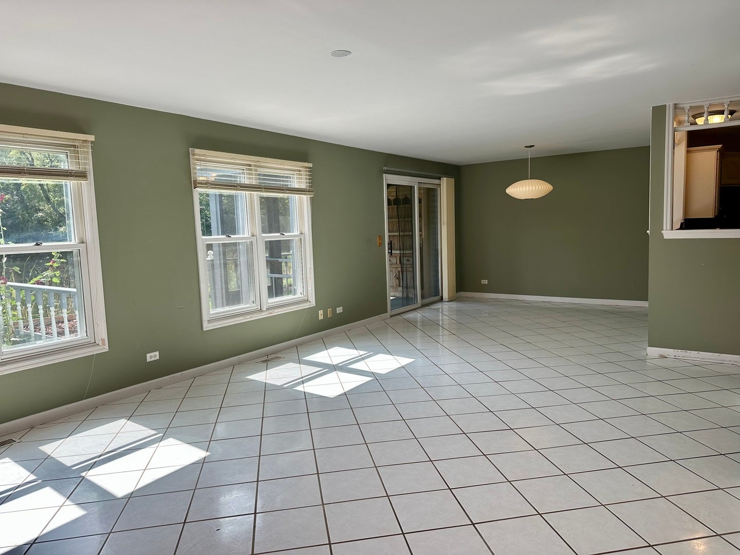 935 Victoria Drive 935