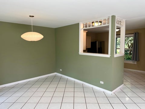 Tiny photo for 935 Victoria Drive #935, Woodstock, IL 60098 (MLS # 12739336)