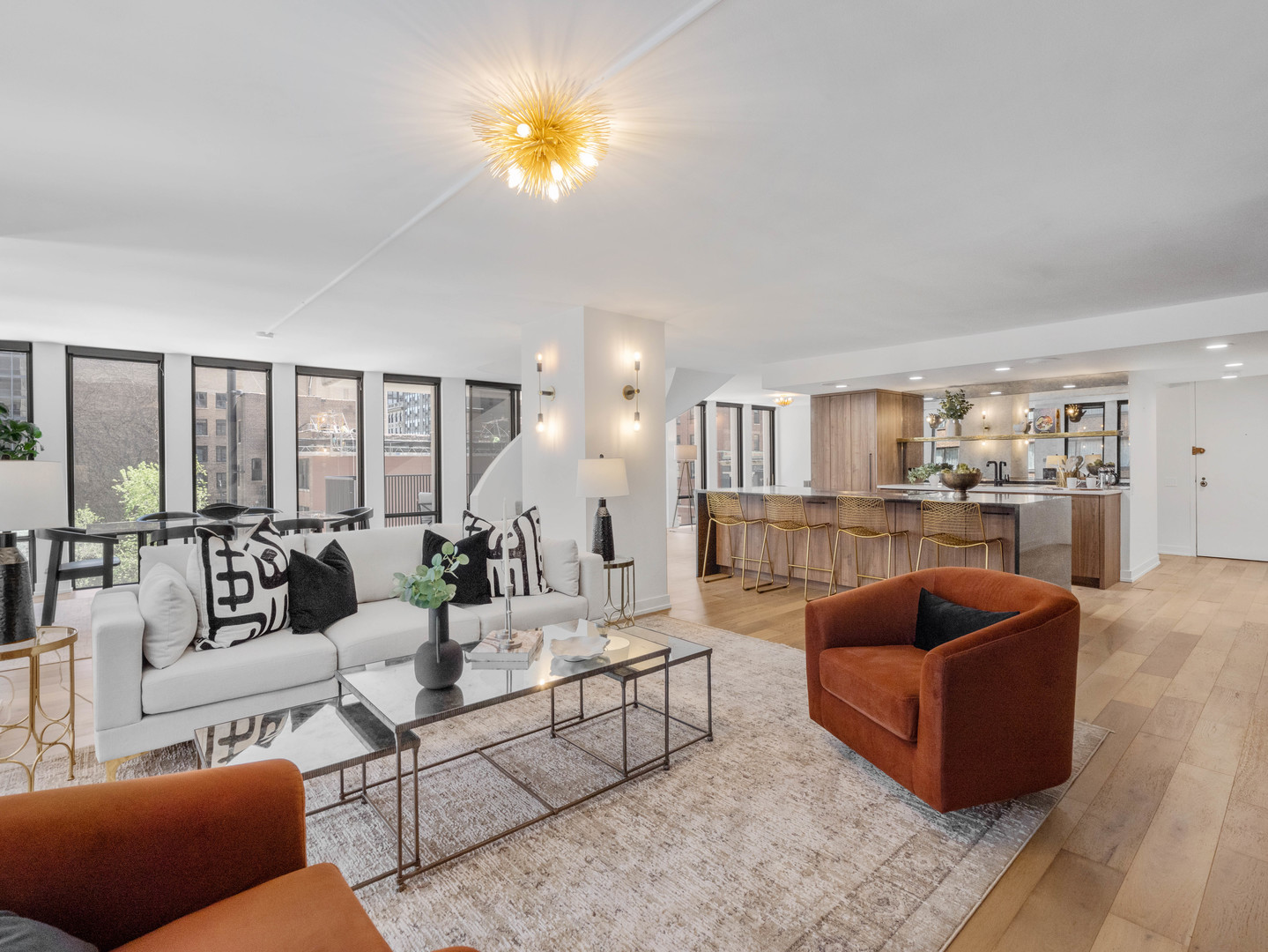200 E Delaware Place 8-9C