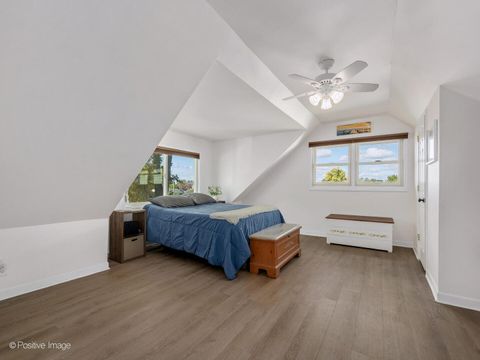 Tiny photo for 875 S York Street, Elmhurst, IL 60126 (MLS # 12596193)