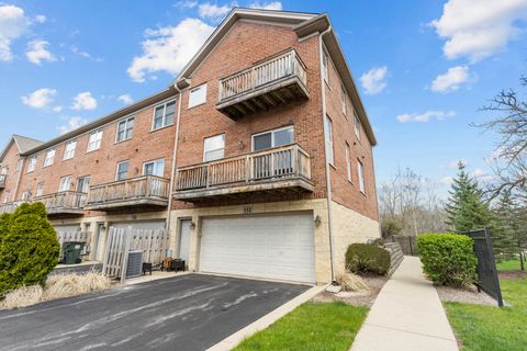 Tiny photo for 112 Enclave Drive, Mount Prospect, IL 60056 (MLS # 12492549)