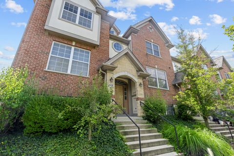 Tiny photo for 112 Enclave Drive, Mount Prospect, IL 60056 (MLS # 12492549)