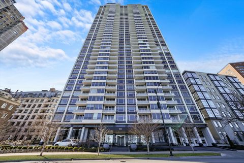 1300 N Lake Shore Drive 10B Chicago IL 60610