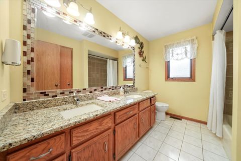 Tiny photo for 8410 S 78th Avenue, Bridgeview, IL 60455 (MLS # 12502594)