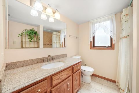 Tiny photo for 8410 S 78th Avenue, Bridgeview, IL 60455 (MLS # 12502594)