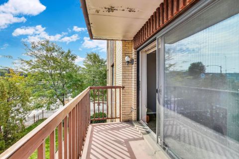 Tiny photo for 2416 W Foster Avenue #2S, Chicago, IL 60625 (MLS # 12525008)