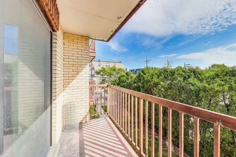 Tiny photo for 2416 W Foster Avenue #2S, Chicago, IL 60625 (MLS # 12525008)