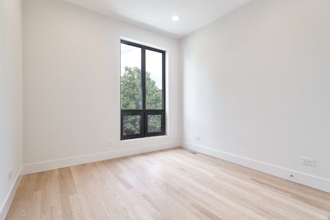 Tiny photo for 2055 W Race Avenue, Chicago, IL 60612 (MLS # 12450397)