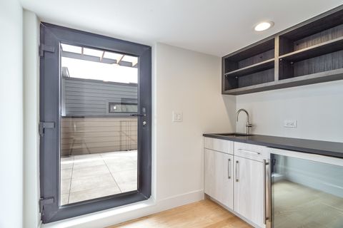 Tiny photo for 2055 W Race Avenue, Chicago, IL 60612 (MLS # 12450397)
