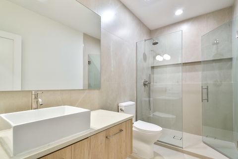 Tiny photo for 2055 W Race Avenue, Chicago, IL 60612 (MLS # 12450397)