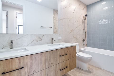 Tiny photo for 2055 W Race Avenue, Chicago, IL 60612 (MLS # 12450397)