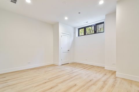 Tiny photo for 2055 W Race Avenue, Chicago, IL 60612 (MLS # 12450397)