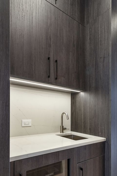 Tiny photo for 2055 W Race Avenue, Chicago, IL 60612 (MLS # 12450397)