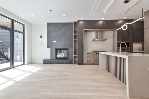 Tiny photo for 2055 W Race Avenue, Chicago, IL 60612 (MLS # 12450397)