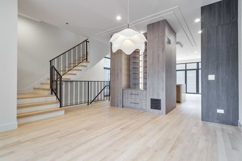 Tiny photo for 2055 W Race Avenue, Chicago, IL 60612 (MLS # 12450397)