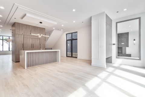 Tiny photo for 2055 W Race Avenue, Chicago, IL 60612 (MLS # 12450397)