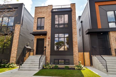 Photo of 2055 W Race Avenue, Chicago, IL 60612 (MLS # 12450397)