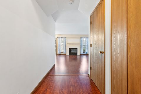 Tiny photo for 1404 W Sapphire Drive, Hoffman Estates, IL 60192 (MLS # 12488100)